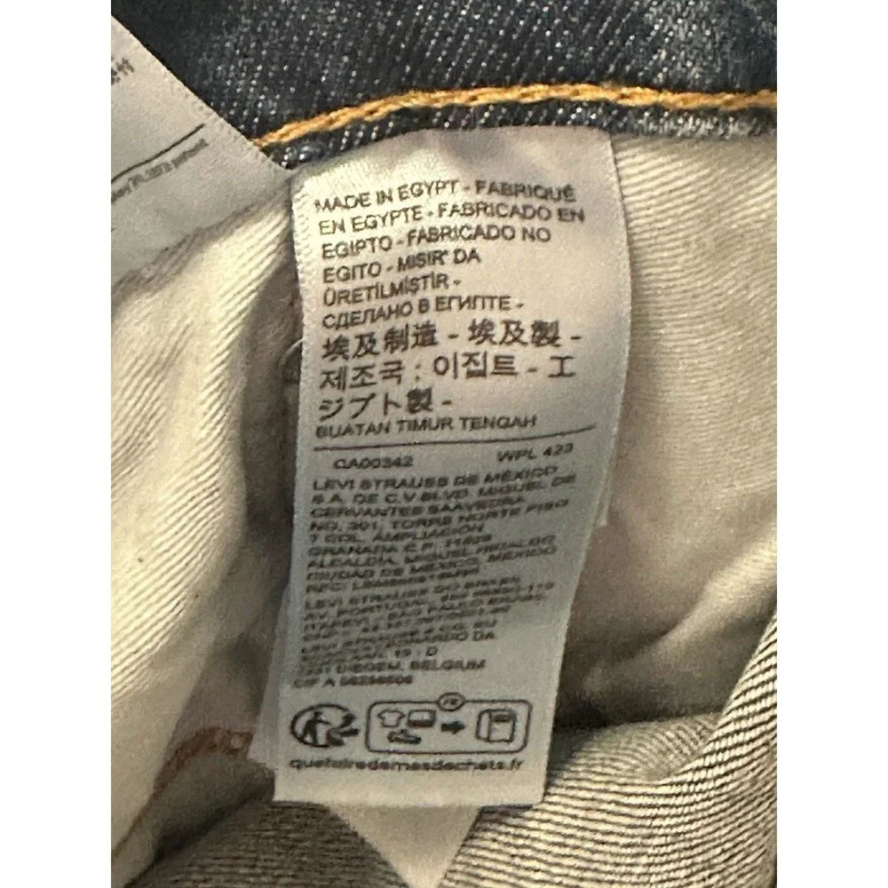 NWT Levis 514 Mens 31X30 Straight Fit Jeans Stretch Medium Wash Blue 005141537